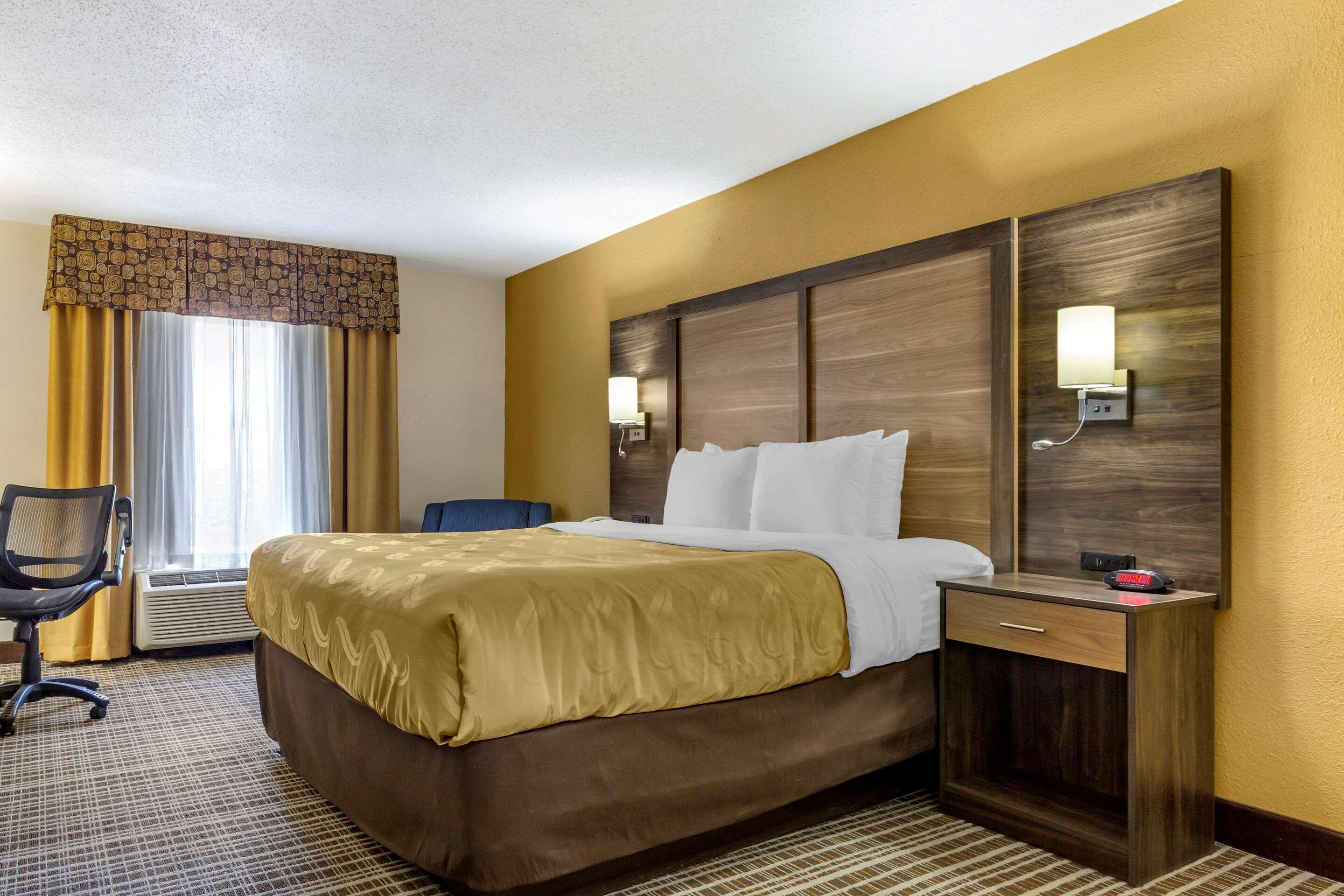 Quality Inn & Suites - Greensboro-High Point Esterno foto