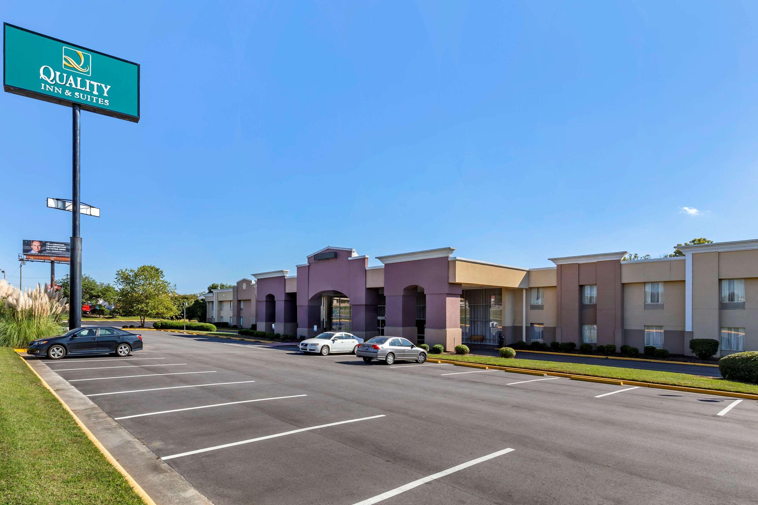 Quality Inn & Suites - Greensboro-High Point Esterno foto